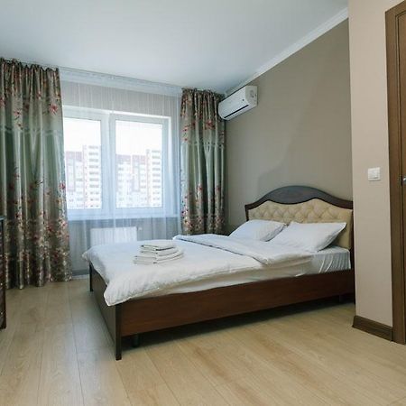 Софии Русовой 7, 13 Kiev Exterior foto
